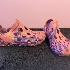 Girls Merrell- Size 5, barley worn, color - light & dark purple.